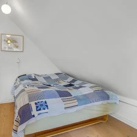 2 Bedroom Cozy In Dianalund