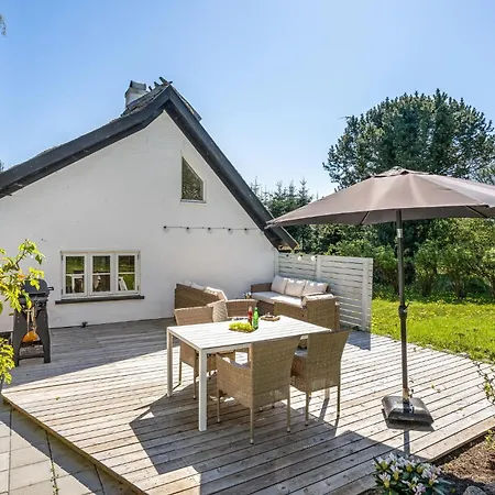 2 Bedroom Cozy In Dianalund Dom wakacyjny Ruds Vedby