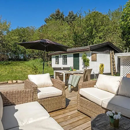 2 Bedroom Cozy In Dianalund